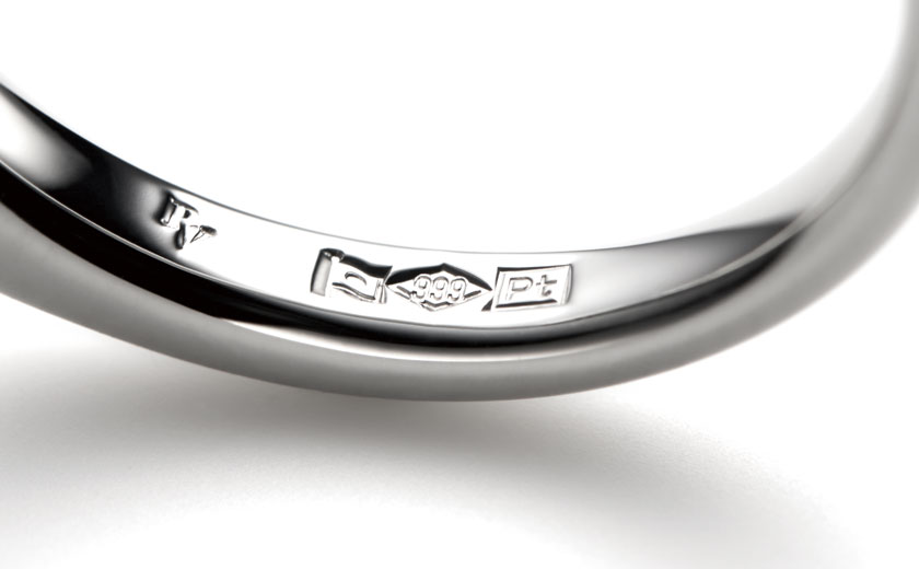 「PURE PLATINUM 999 (ピュアプラチナ999)