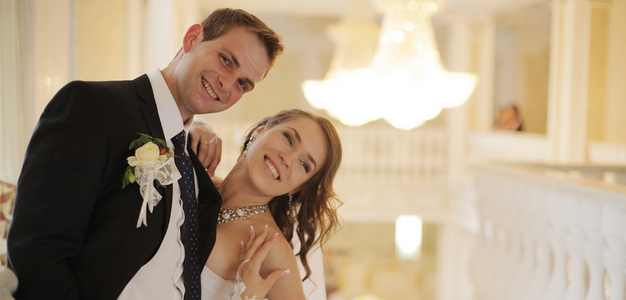 婚約指輪と結婚指輪、違いはなに？