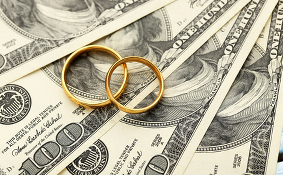 結婚指輪の相場は？