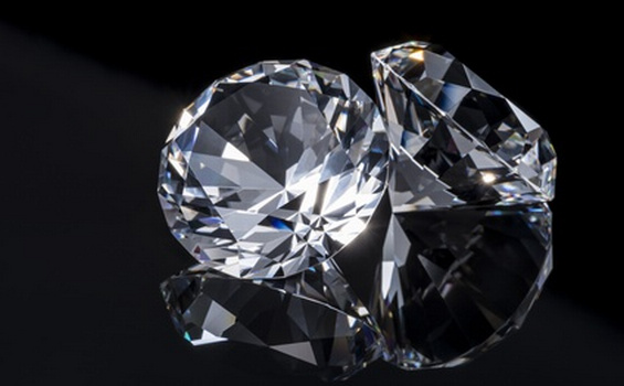 ダイヤモンドリングのお手入れ方法