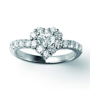 ハートシェイプカットダイヤ