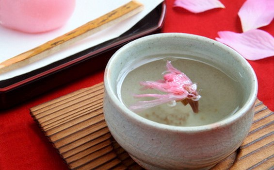 縁起をかついだしきたりや、忌み言葉など